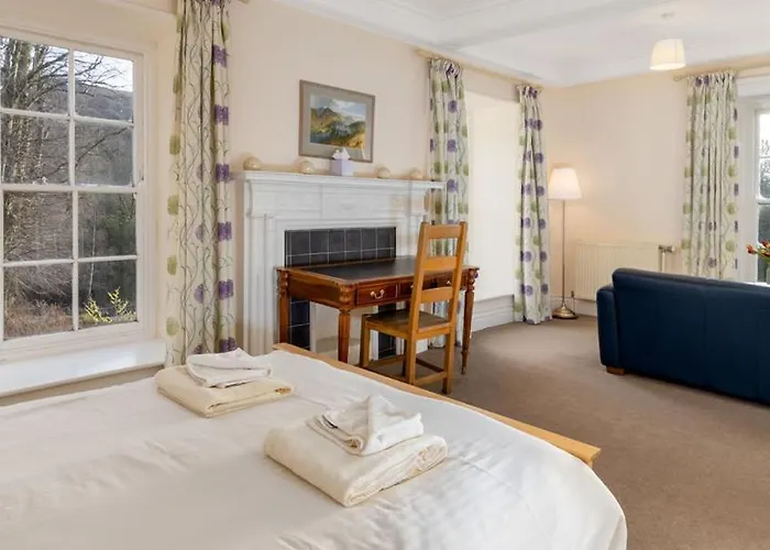 Hall Christian Retreat Centre Hotel *