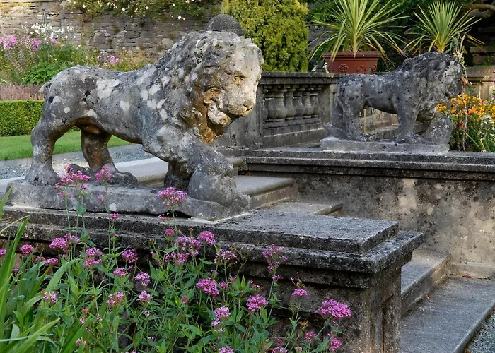 Hall Christian Retreat Centre Hotel *