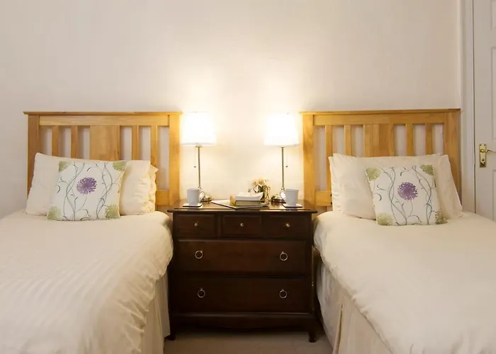 Hotel Hall Christian Retreat Centre *