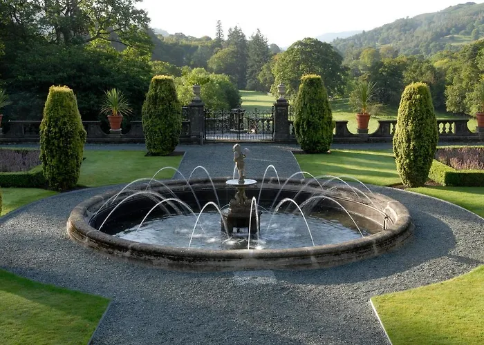 Hall Christian Retreat Centre Hotel *