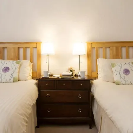 Hotel Hall Christian Retreat Centre *
