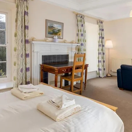 Hall Christian Retreat Centre Hotel *