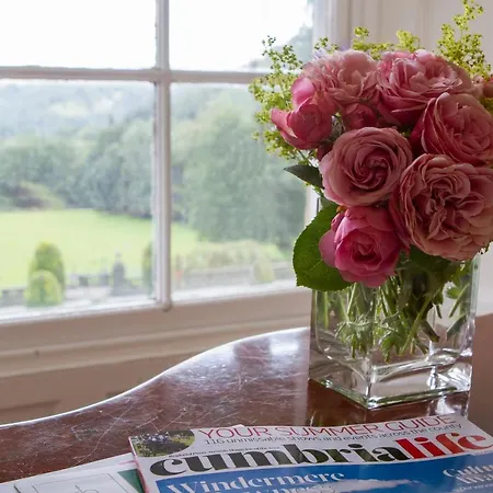 Hall Christian Retreat Centre فندق Rydal
